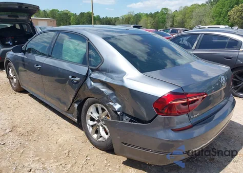 2018 Volkswagen Passat 2.0T R-Line/2.0T S из США, поврежденный, VIN 1VWAA7A32JC022159